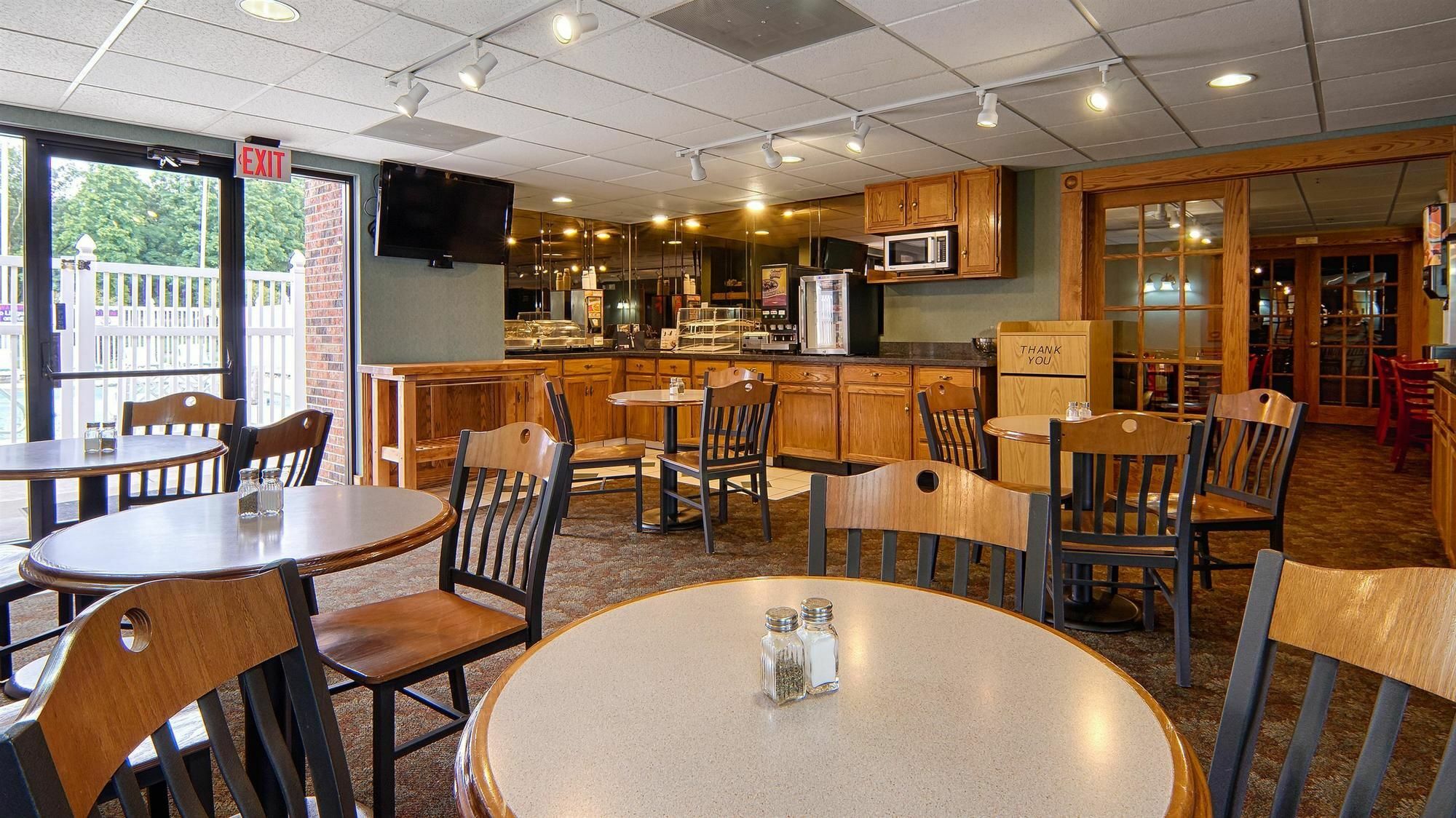 Best Western Kendallville Inn Eksteriør billede